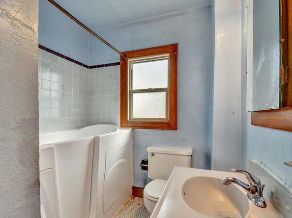 3350 Brookdale Avenue, Oakland CA 94602