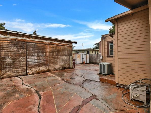 3350 Brookdale Avenue, Oakland CA 94602