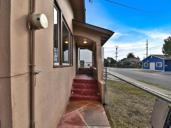 3350 Brookdale Avenue, Oakland CA 94602