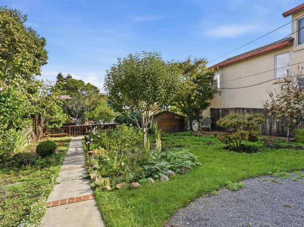 816 Madison St, Albany CA 94706