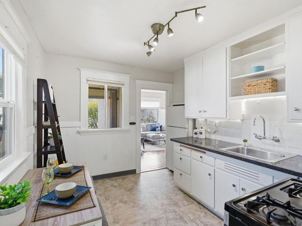 816 Madison St, Albany CA 94706