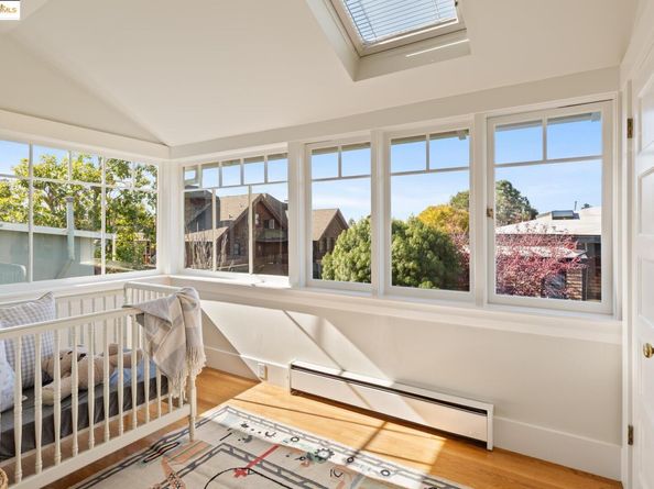 2964 Magnolia St, Berkeley CA 94705