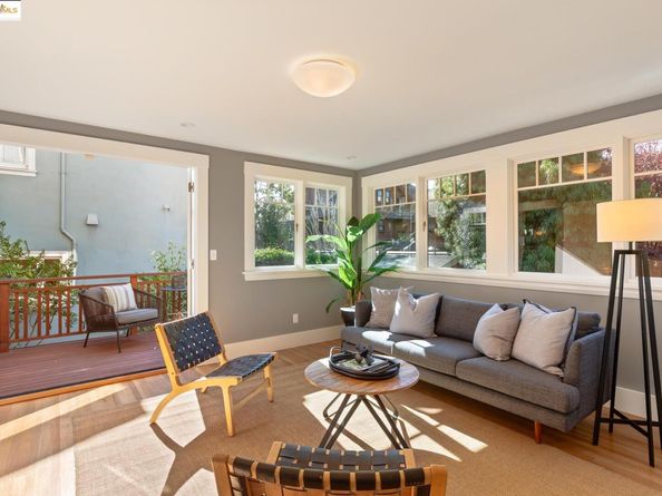 2964 Magnolia St, Berkeley CA 94705