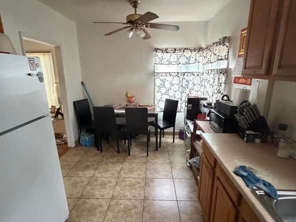 2014 100th  Ave, Oakland CA 94603