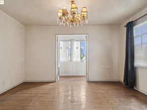 521 Merritt Ave, Oakland CA 94610