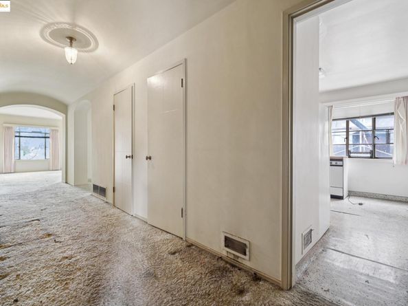 521 Merritt Ave, Oakland CA 94610