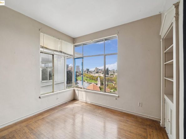 521 Merritt Ave, Oakland CA 94610