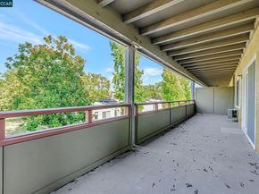 1909 Skycrest Dr 2, Walnut Creek CA 94595