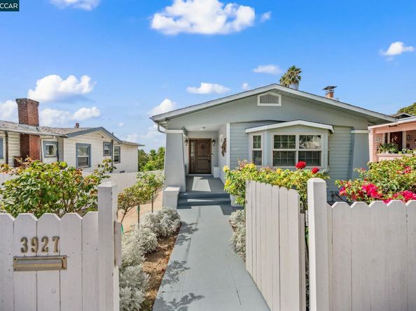 3927 Aqua Vista St, Oakland CA 94601