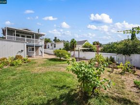 3927 Aqua Vista St, Oakland CA 94601