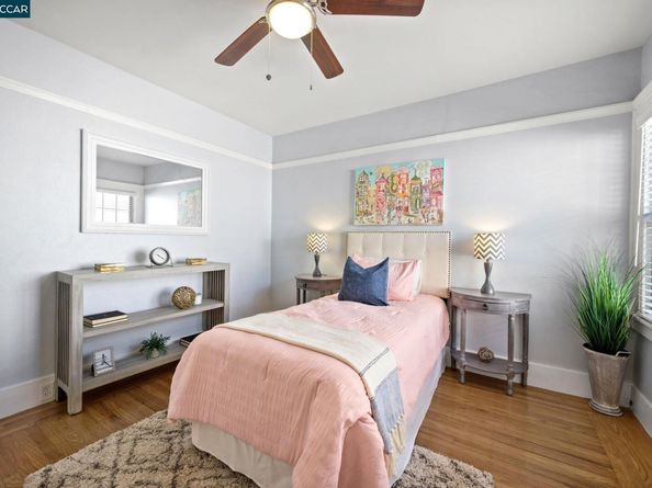 3927 Aqua Vista St, Oakland CA 94601