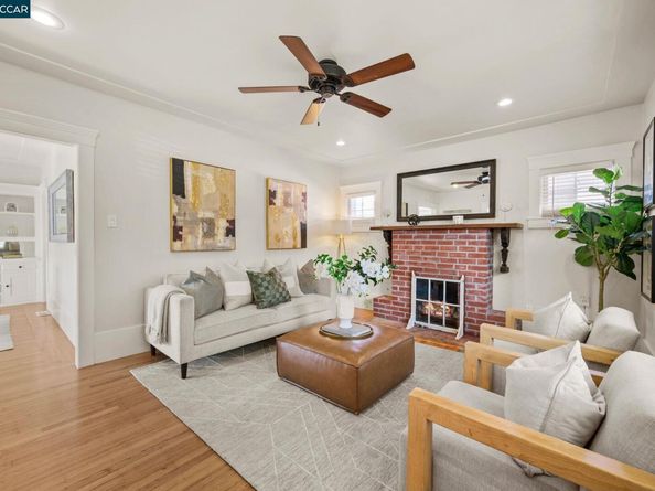 3927 Aqua Vista St, Oakland CA 94601