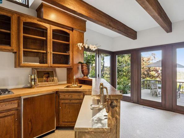 85 La Cuesta Drive, Orinda CA 94563