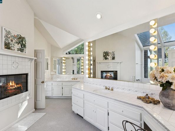 85 La Cuesta Drive, Orinda CA 94563