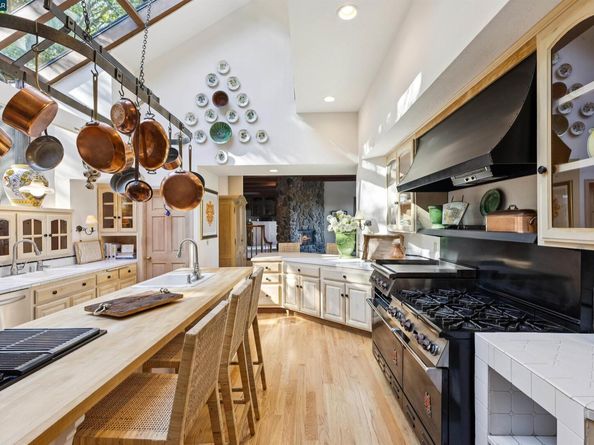 85 La Cuesta Drive, Orinda CA 94563