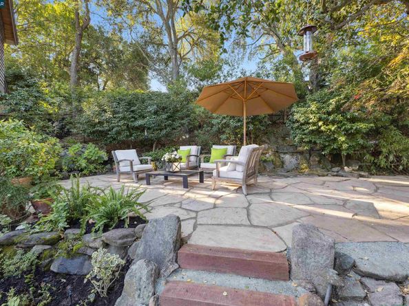 85 La Cuesta Drive, Orinda CA 94563