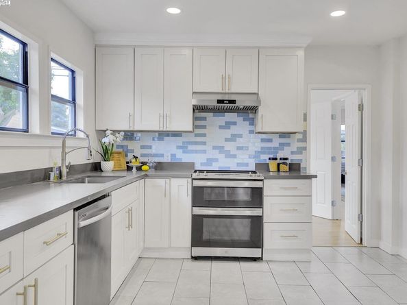 127 Maitland Dr, Alameda CA 94502