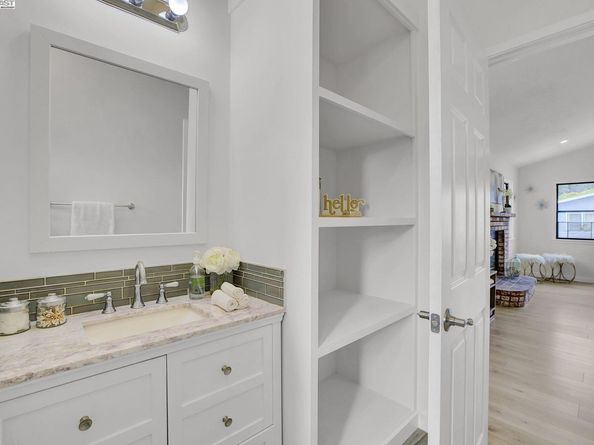 127 Maitland Dr, Alameda CA 94502