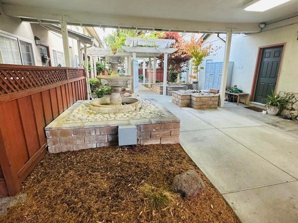 670 Fargo Ave 5, San Leandro CA 94579