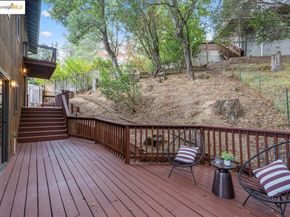 6861 Saroni Dr, Oakland CA 94611