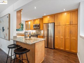 6861 Saroni Dr, Oakland CA 94611