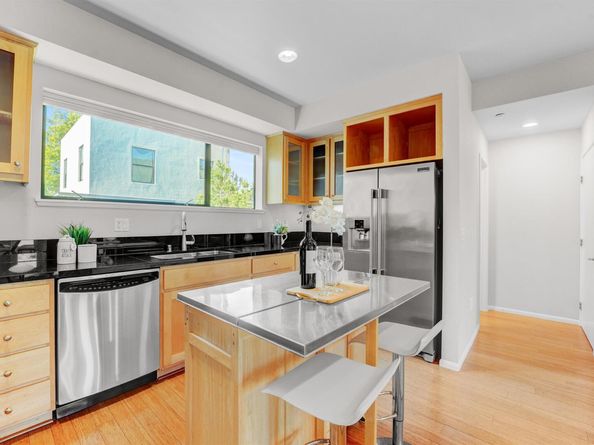 1220 66Th St, Emeryville CA 94608
