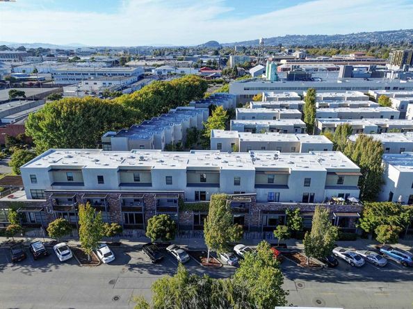 1220 66Th St, Emeryville CA 94608