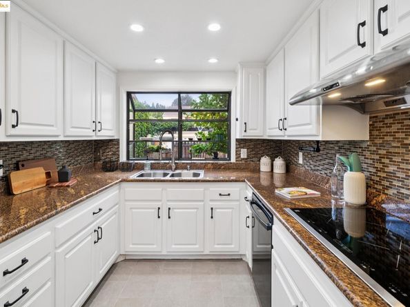 28149 Riggs Ct, Hayward CA 94542