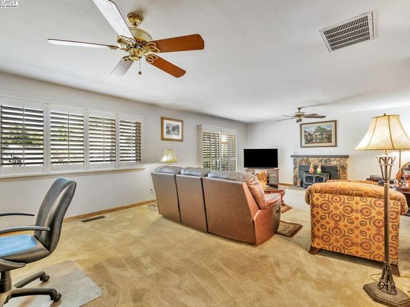 2404 Maraschino Pl, Union City CA 94587