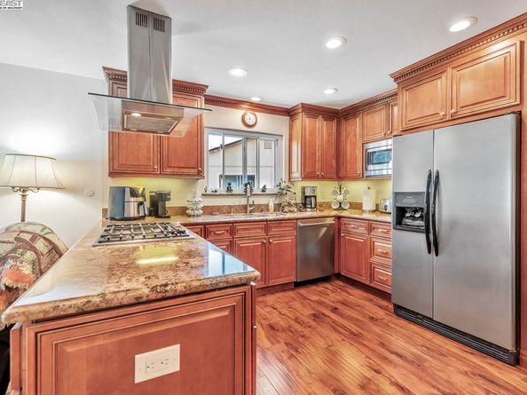 2404 Maraschino Pl, Union City CA 94587