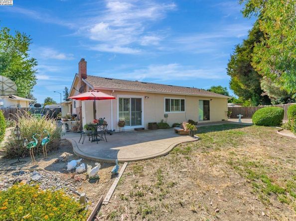 2404 Maraschino Pl, Union City CA 94587