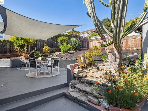6238 Majestic Ave, Oakland CA 94605