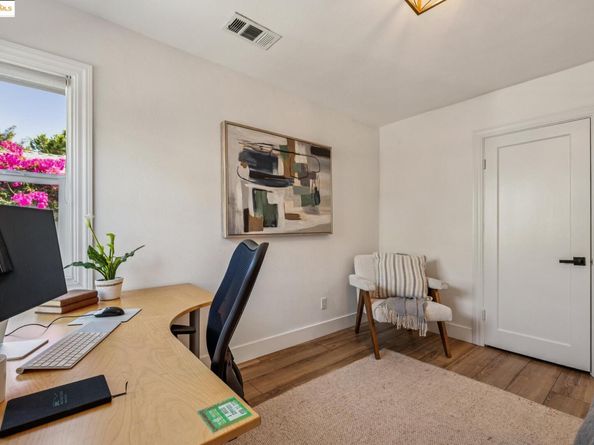 6238 Majestic Ave, Oakland CA 94605