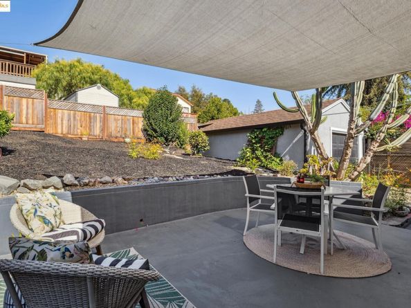 6238 Majestic Ave, Oakland CA 94605