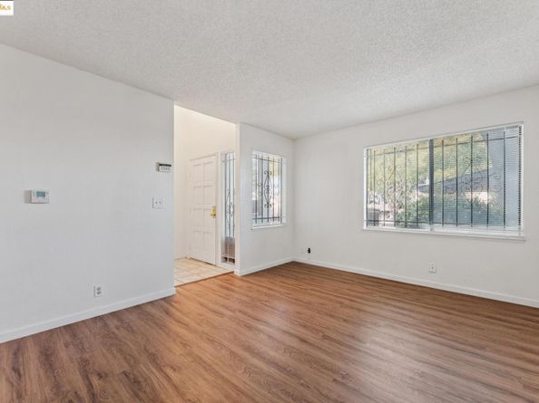 9663 Elmview, Oakland CA 94603