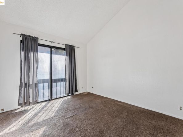 9663 Elmview, Oakland CA 94603