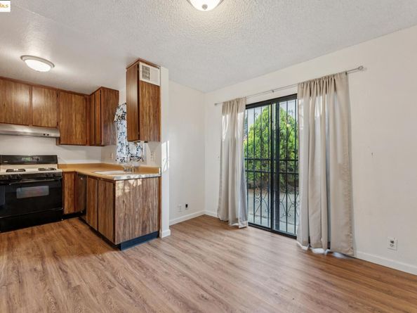 9663 Elmview, Oakland CA 94603