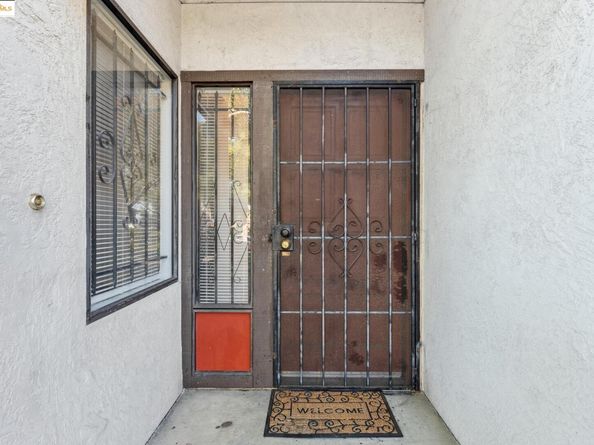 9663 Elmview, Oakland CA 94603