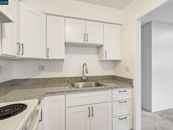 1038 Mohr Ln A, Concord CA 94518