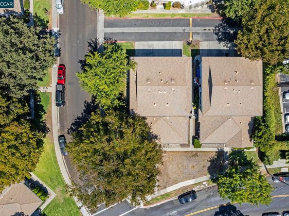 1038 Mohr Ln A, Concord CA 94518
