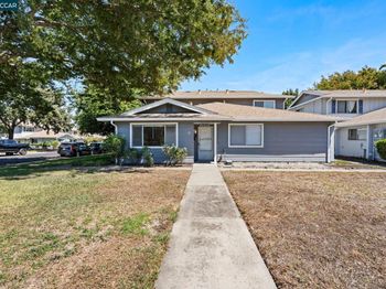 1038 Mohr Ln