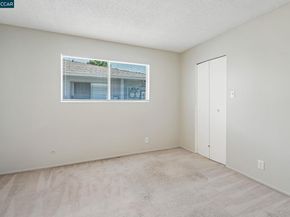 1038 Mohr Ln A, Concord CA 94518