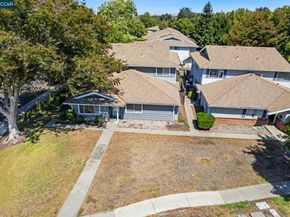 1038 Mohr Ln A, Concord CA 94518