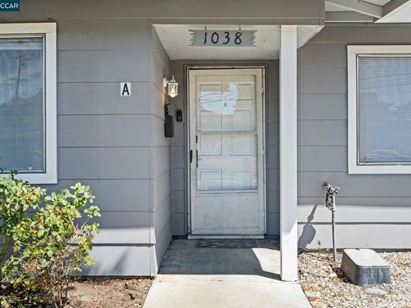 1038 Mohr Ln A, Concord CA 94518