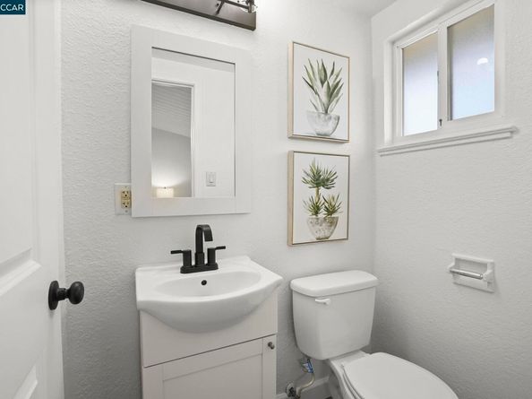 2206 Gehringer Dr, Concord CA 94520