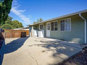 2206 Gehringer Dr, Concord CA 94520