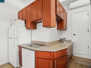 2206 Gehringer Dr, Concord CA 94520