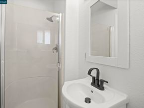 2206 Gehringer Dr, Concord CA 94520