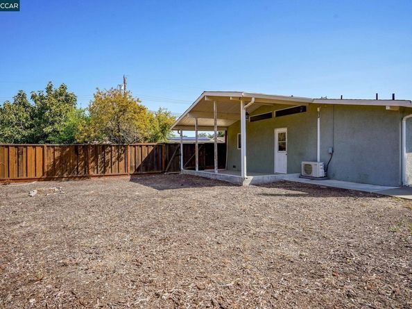 2206 Gehringer Dr, Concord CA 94520