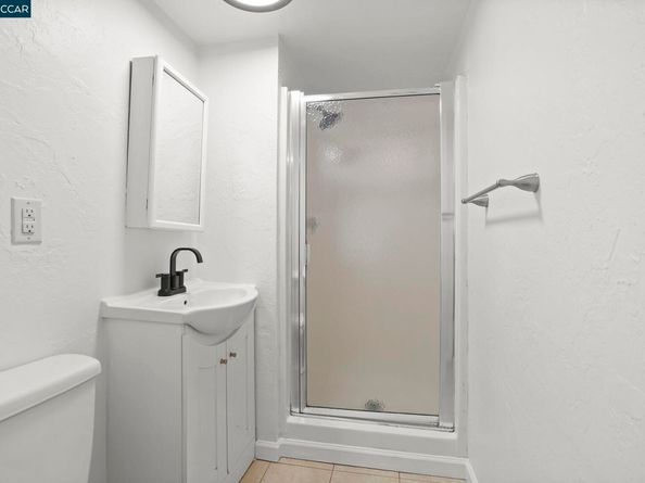 2206 Gehringer Dr, Concord CA 94520